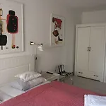 شقة Maliarik