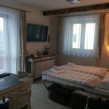 Maliarik Διαμέρισμα *